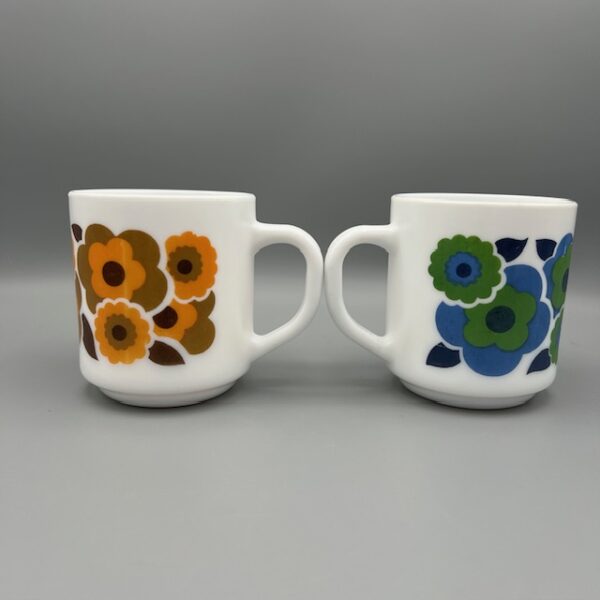 mug arcopal lotus