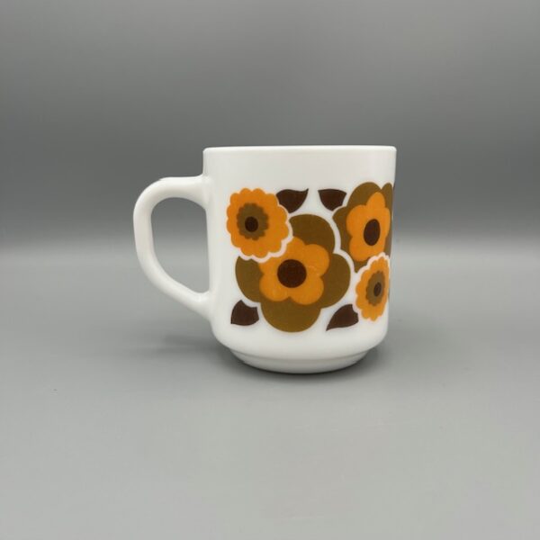mug arcopal lotus
