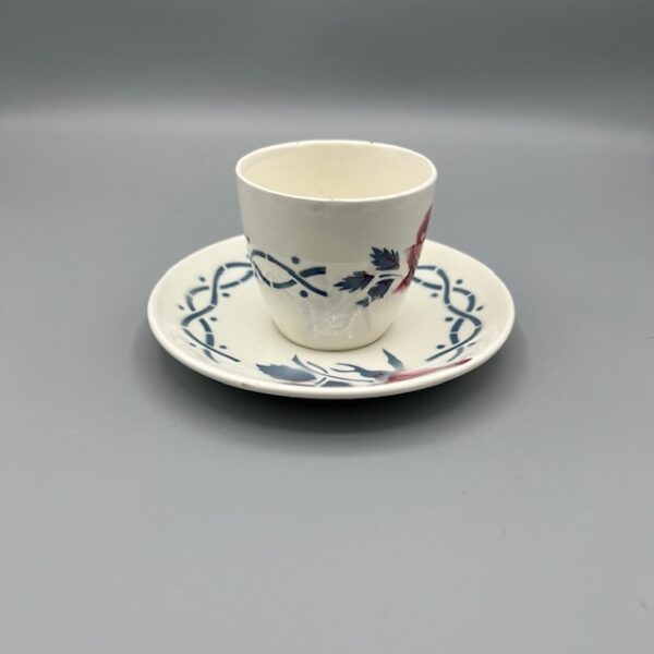 Tasse à café Digoin Sarreguemines Janine avec soucoupe. Pièce rare en excellent état, idéale pour collectionneurs et amateurs de faïence vintage