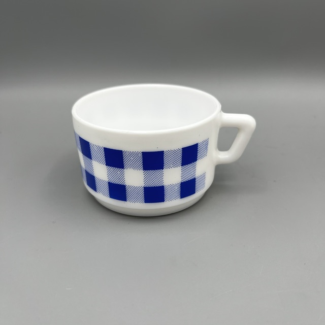 tasse arcopal vichy