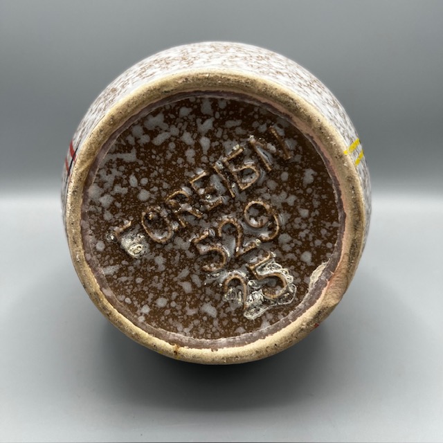 Fond du vase Scheurich avec numéro de modèle 529-25 gravé