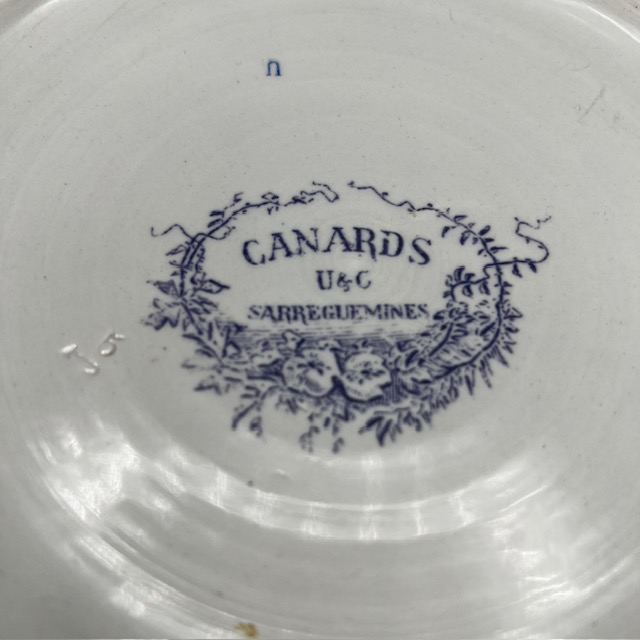 Cachet Canards U&C Sarreguemines sous la cuvette